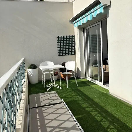 Les Terrasses Turquoise Tres Grande Terrasse En Roof , A Pied * Cavalaire-sur-Mer